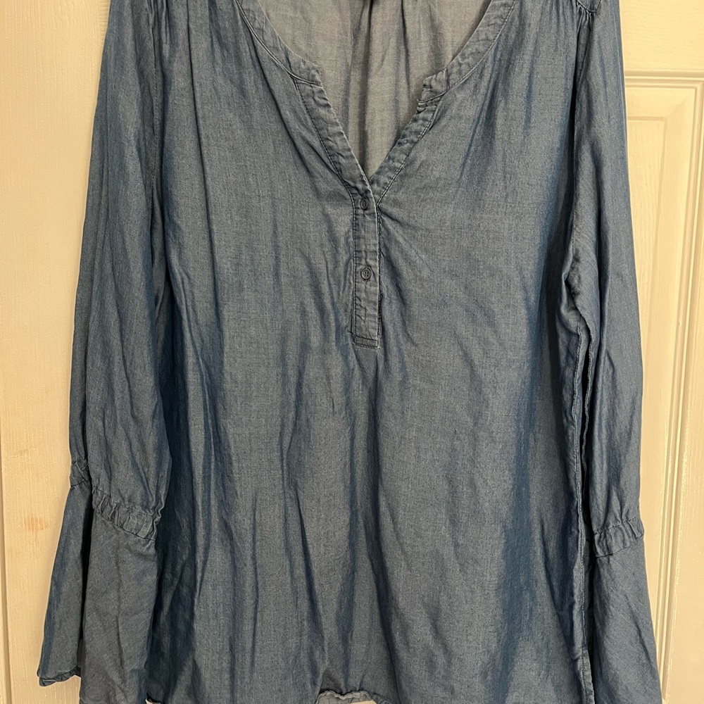 Women's Blue Denim Top